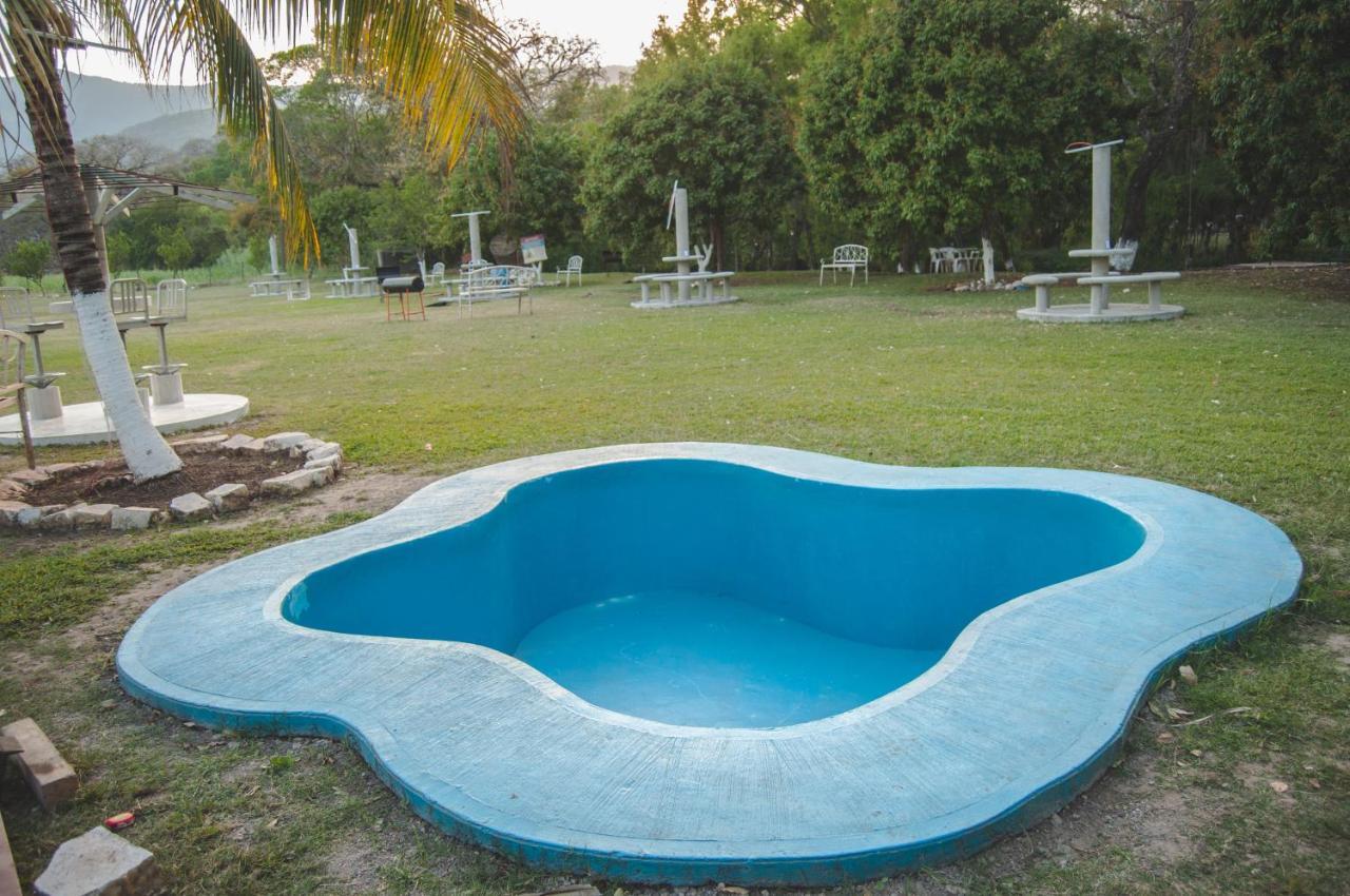 Hotel Y Restaurante El Texano Tamasopo Buitenkant foto
